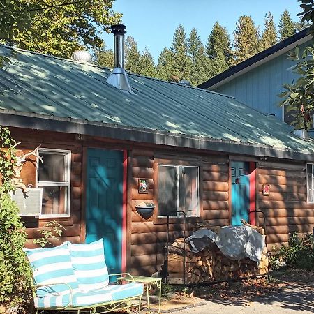 Bigfoot Rv & Cabins Park Happy Camp Екстериор снимка