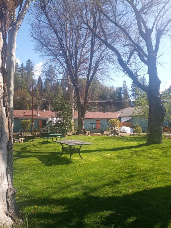 Bigfoot Rv & Cabins Park Happy Camp Екстериор снимка